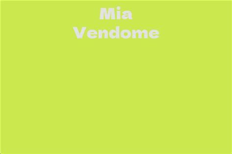 Learn About Mia Vendome's Stunning Figure