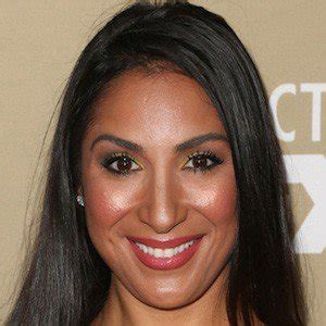 Liana Mendoza's Net Worth and Earnings