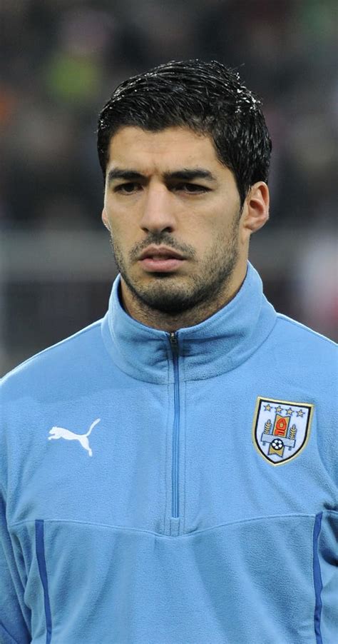 Luis Suarez Biography