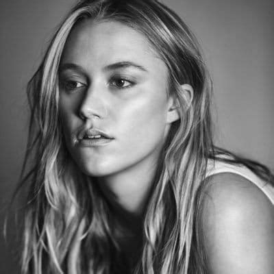 Maika Monroe Biography