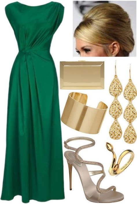 Making a Statement: How to Flaunt a Radiant Emerald Gown for any Event