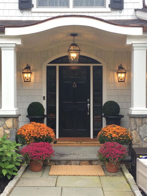 Making a Statement: Innovative Concepts for Front Entryways and Porches