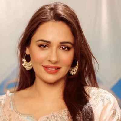 Mandy Takhar: An Overview of Her Career