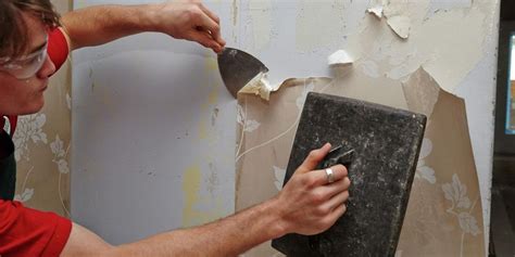 Mastering the Art of Wallpaper Removal: Essential Techniques for a Successful Transformation