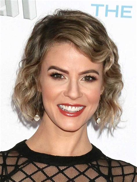 Meet Linsey Godfrey: A Brief Biography