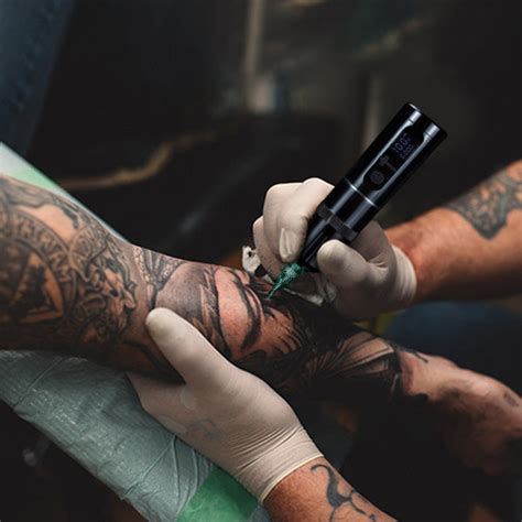 Minimizing Discomfort: Enhancing Your Leg Tattoo Experience