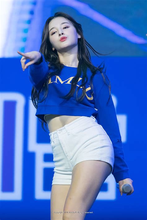 Momoland Nancy Height and Figure