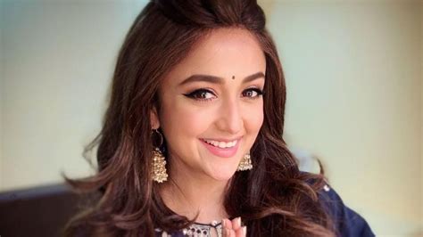 Monali Thakur's Net Worth and Assets Evaluation