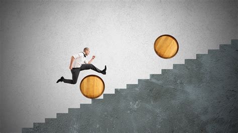 Navigating Life's Challenges: Decoding the Obstacles Reflected in Staircase Dreams