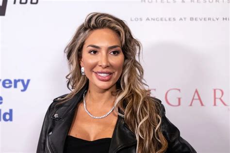 Net Worth: Estimating Farrah Sinclair's Wealth