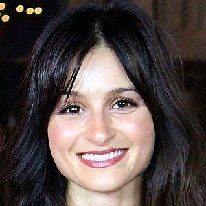 Net Worth and Earnings of Melanie Papalia