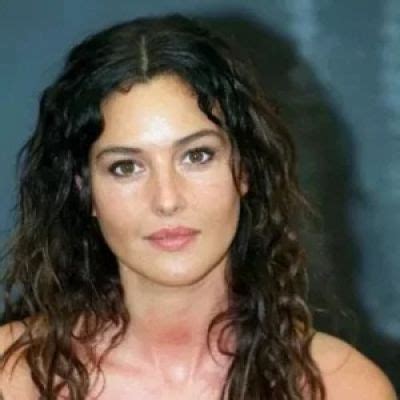 Net Worth of Aline Levasseur