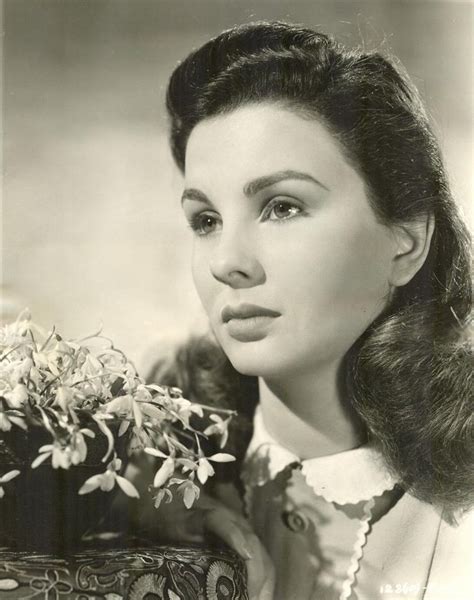 Net Worth of Jean Simmons