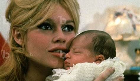 Overview of Dior Bardot's Life