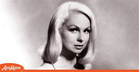 Physical Appearance and Figure of the Sensational Joi Lansing