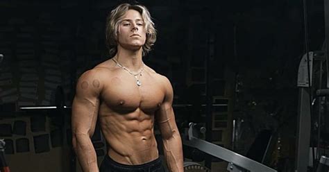 Physical Appearance and Fitness Routine of Alex Zlatanovski