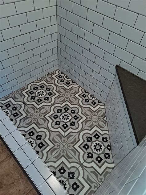 Picking the Right Tiles: Tips for Choosing the Perfect Flooring and Wall Coverings