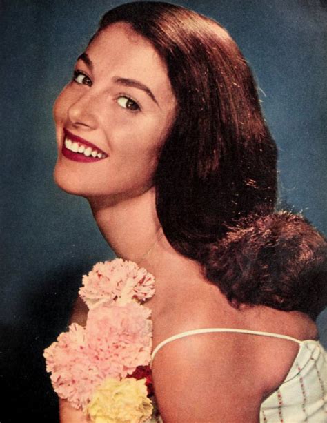 Pier Angeli's Height and Body Measurements