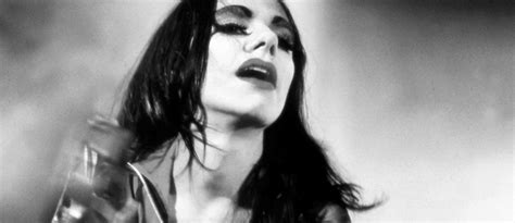 Pj Harvey's Career: Discography, Achievements