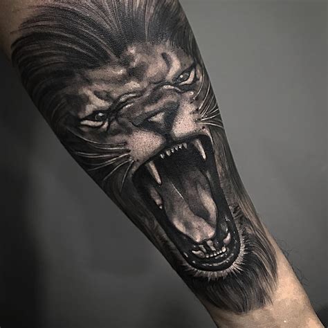 Popular Lion Tattoo Designs and Styles