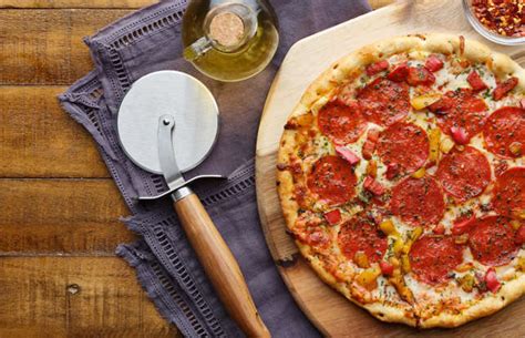 Pro Tips for Achieving a Restaurant-Quality Pizza at Home