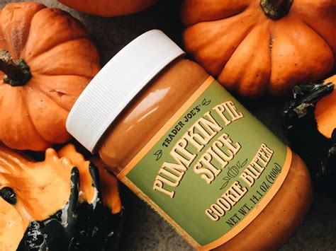 Pumpkin Spice Everything: Exploring the Popular Autumn Flavor