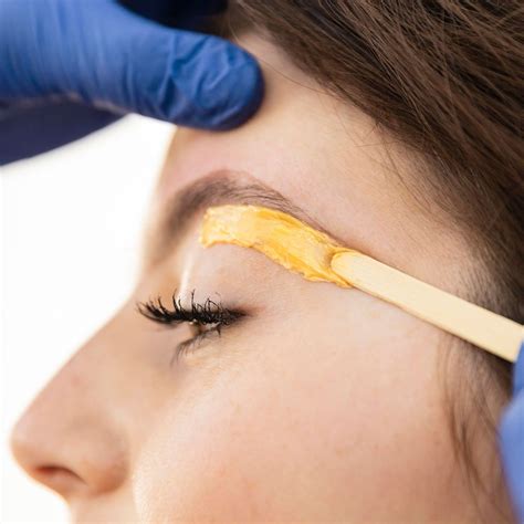 Quick and Efficient: The Time-saving Advantage of Eyebrow Waxing