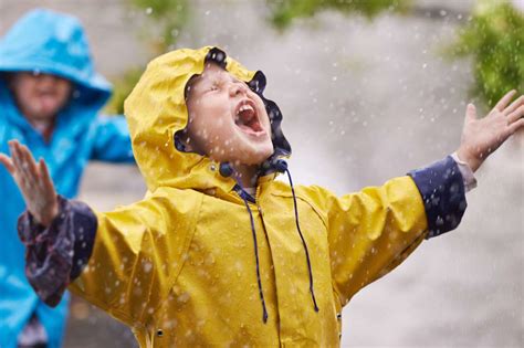 Rainy Weather? No Problem: Outdoor Activities and Sports to Enjoy Despite the Wet Conditions