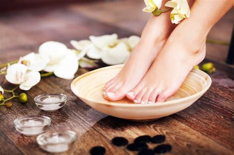 Relax and Unwind: The Magic of a Spa Pedicure