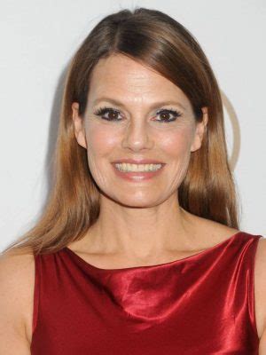 Revealing Suzanne Cryer's Height and Weight