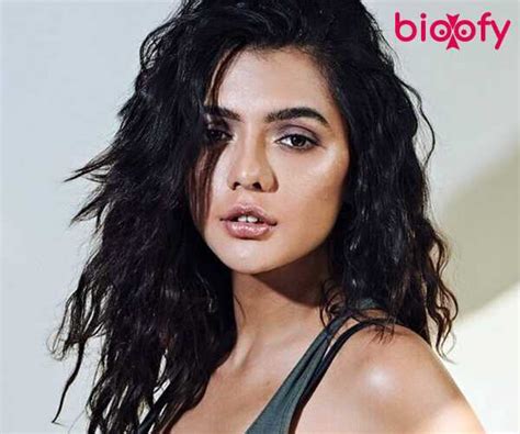 Ruhi Singh: Net Worth and Success