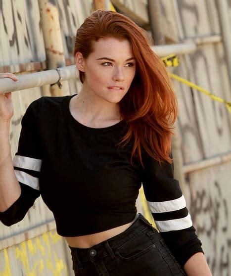 Sabrina Lynn Height: Measurements and Statistics