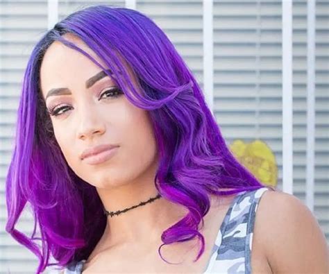 Sasha Banks Bio