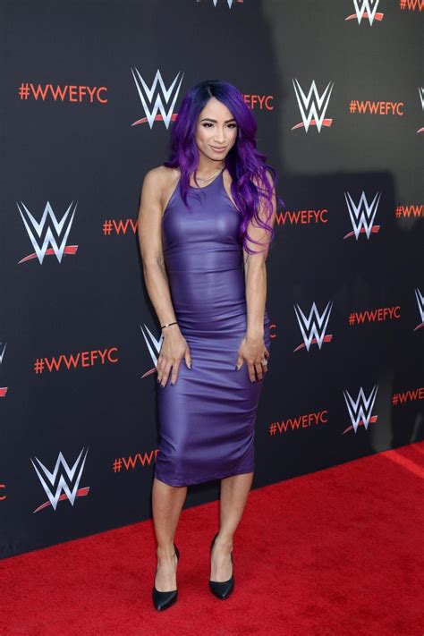 Sasha Banks Height