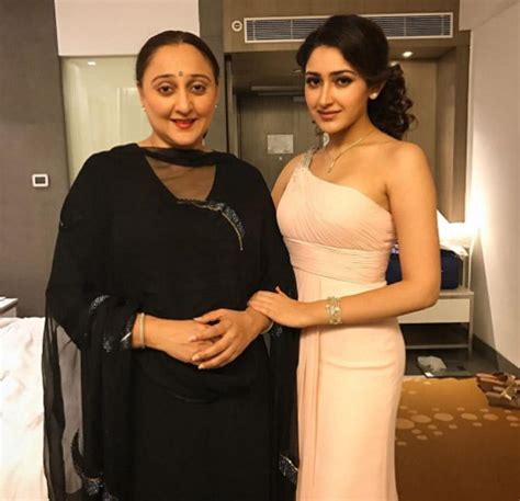 Sayyeshaa's personal life: relationships and family