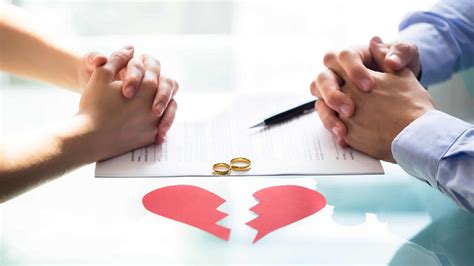 Seeking Guidance: Deciphering Significance of Shattered Matrimonial Band Through Expert Counsel