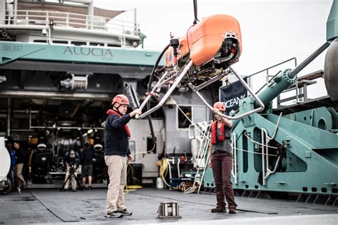 Setting Sail: Exploring the Realm of Oceanic Exploration