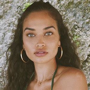 Shanina Shaik's Net Worth Exposed