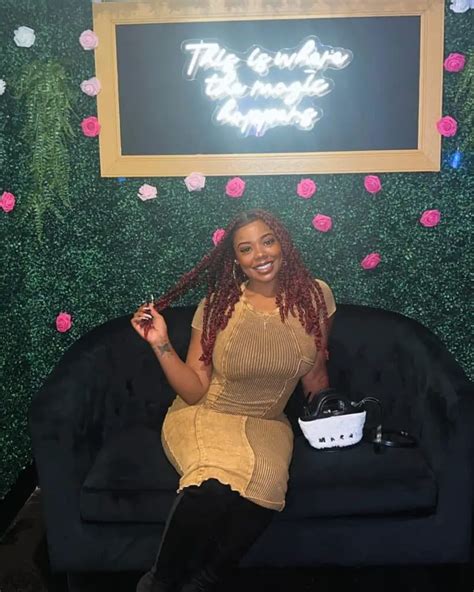 Shira Monae's Net Worth