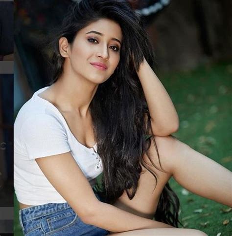 Shivangi Joshi: Height and Body Measurements