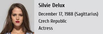 Silvie Deluxe Body Measurements: Height and Figure