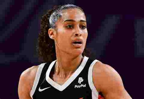 Skylar Diggins: Early Life and Career Beginnings