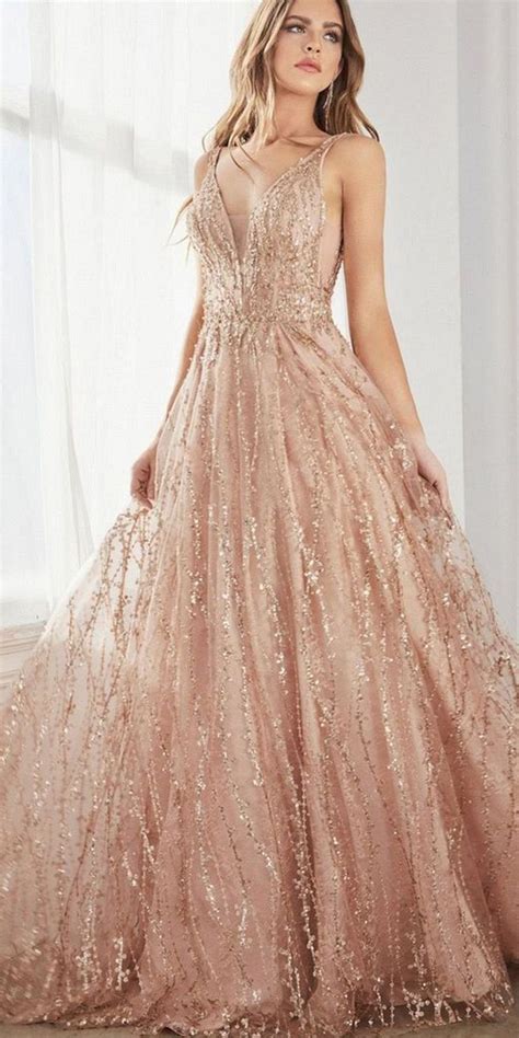 Sparkling Elegance: Finding the ideal gown for a glamorous celebration