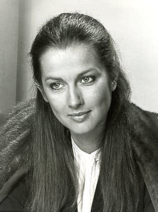 Standing Tall: Veronica Hamel's Height