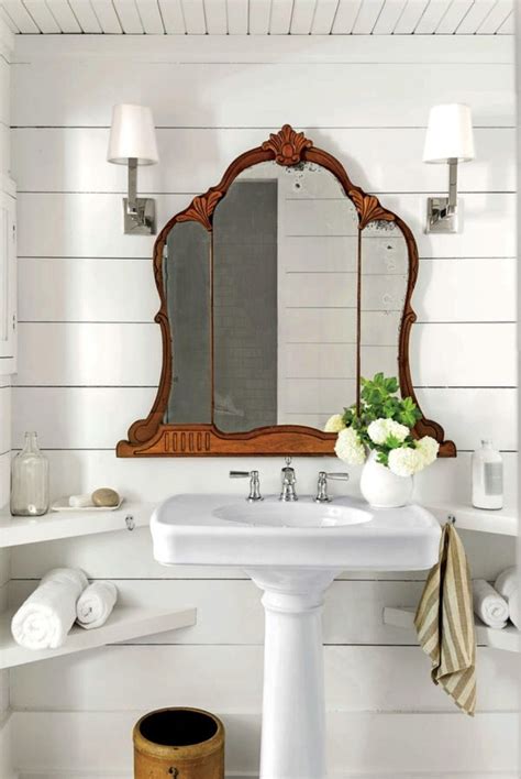 Statement Mirrors: Adding Style and Functionality to Your Bathroom