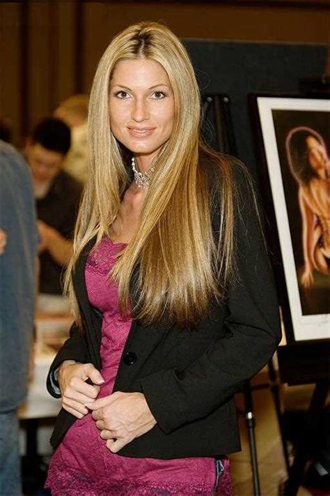 Stephanie Glasson's Net Worth and Assets