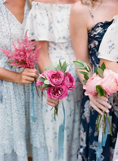 Strategies and Secrets to Capture the Bridal Posy: Tips and Techniques for Bouquet Catching