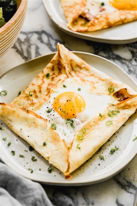 Sweet or Savory? Dive Into the World of Breakfast Crepes