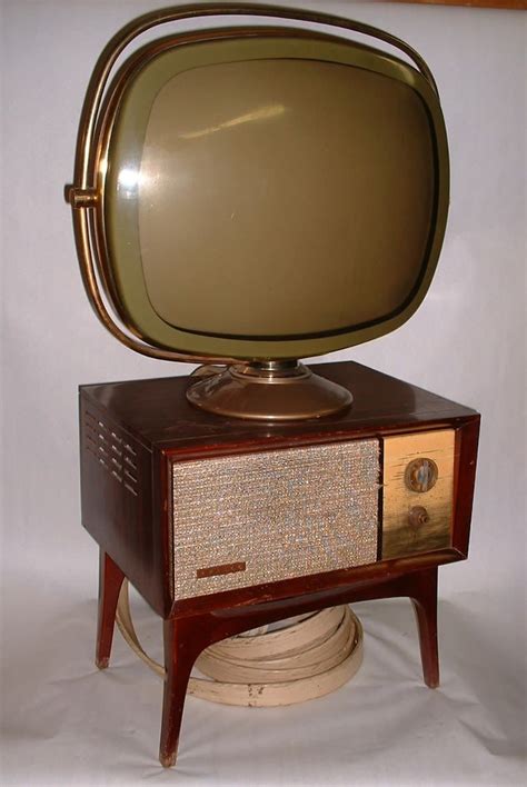 The Allure of Old Televisions: The Magic of Vintage Technology