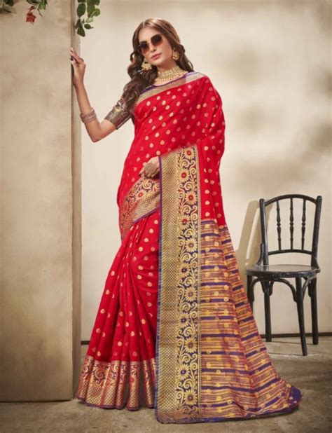 The Art of Adorning Exquisite Silk Sarees: A Symbol of Poise and Refinement